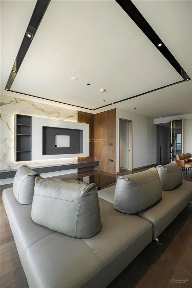 Tôi cần bán gấp căn hộ hạng sang cardinal court 75m2 giá 8ty5 chính chủ miễn trung gian 0965 645 ***