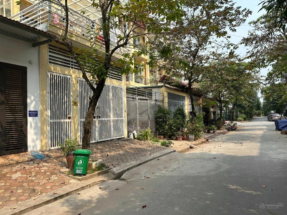 Cho thuê kho xưởng ở kđt vân canh hud hoài đức, dt 650m2.  0945 181 ***