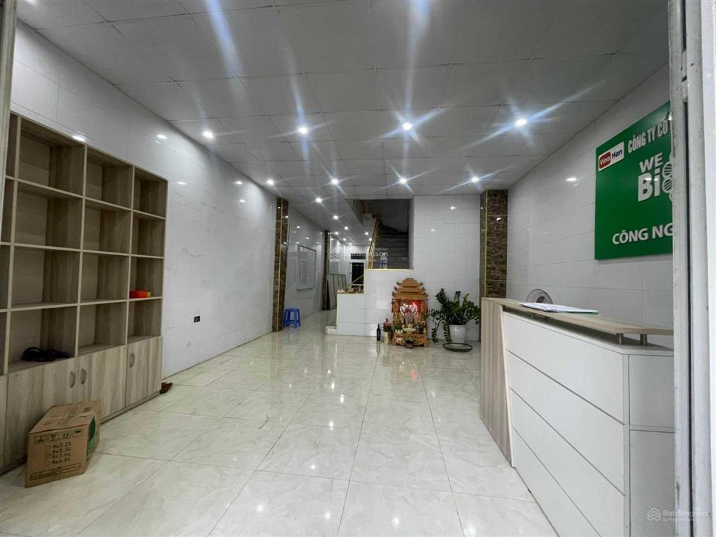 Cho thuê kho xưởng ở kđt vân canh hud hoài đức, dt 650m2.  0945 181 ***