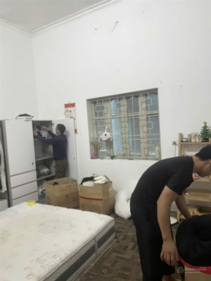Cho thuê bt 70m2, 13 triệu/th, 5pn tại số 8 ngõ 110 văn quán, hà đông