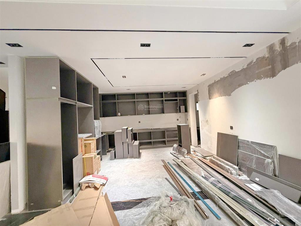 Vip  biệt thự vừa hoàn thiện 3 tầng đẹp kdc tân quy đông q7 giá 52 tỷ