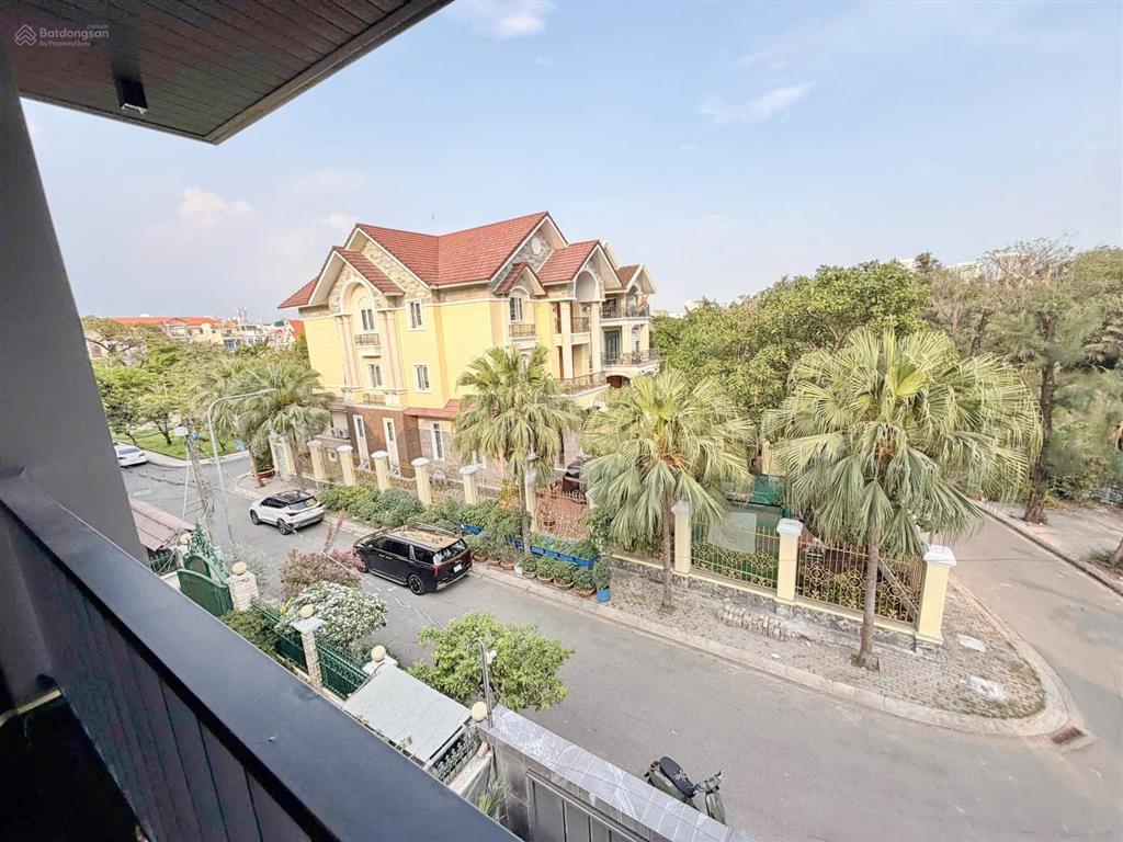 Vip  biệt thự vừa hoàn thiện 3 tầng đẹp kdc tân quy đông q7 giá 52 tỷ