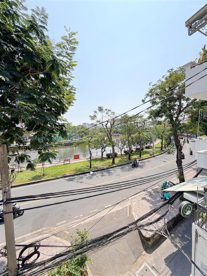 Hh 2%  siêu phẩm nhà đẹp 3 tầng mặt tiền hoàng sa q1 giá 15.5 tỷ