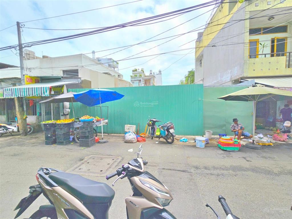 Đất 10.3x18m, txd hầm trệt lửng 5 lầu st, đường 8m liền kề himlam q7