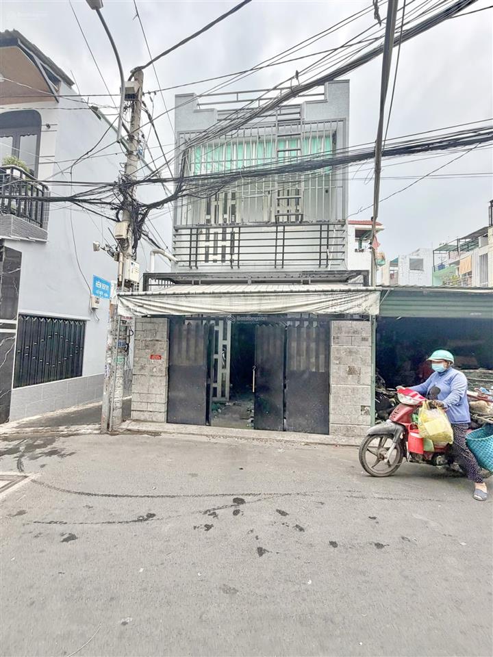 Nhà trệt, lầu kiên cố hẽm xe hơi 95/103 lê văn lương q7 giá 6.8 tỷ