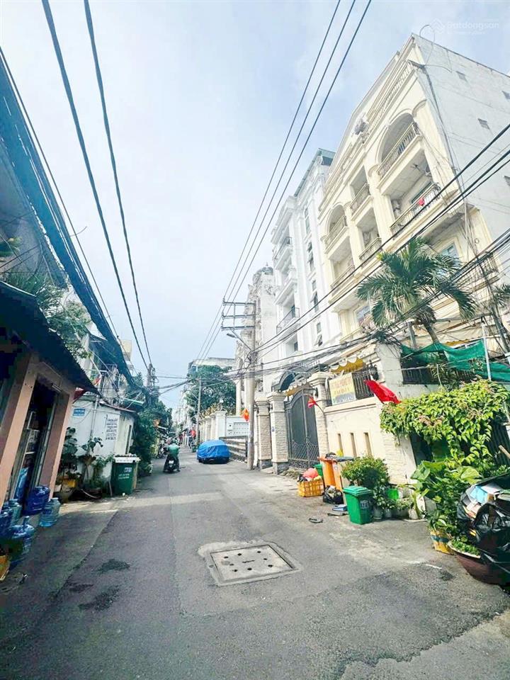 Biệt thự 243m² 2 lầu hẻm xe tải bùi văn ba q7 giá 16.8 tỷ (70tr/m²)