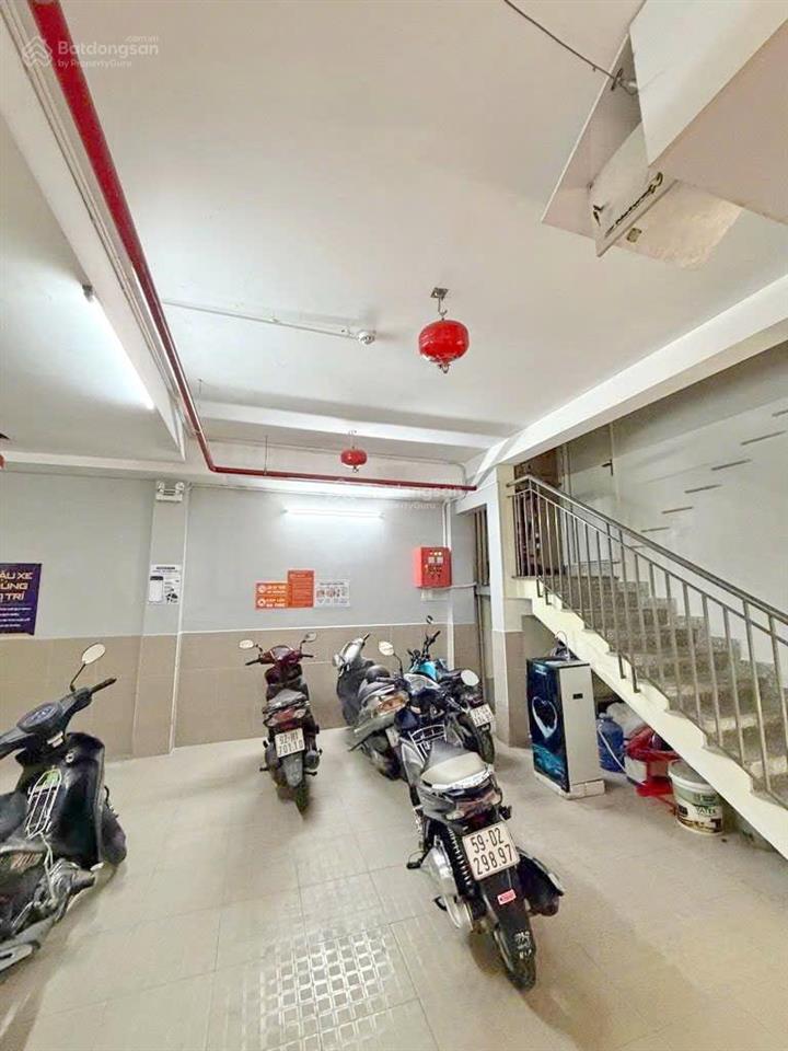 Căn hộ dịch vụ 5 tầng, 20 phòng hẻm xe hơi bùi văn ba q7 giá 16,99 tỷ