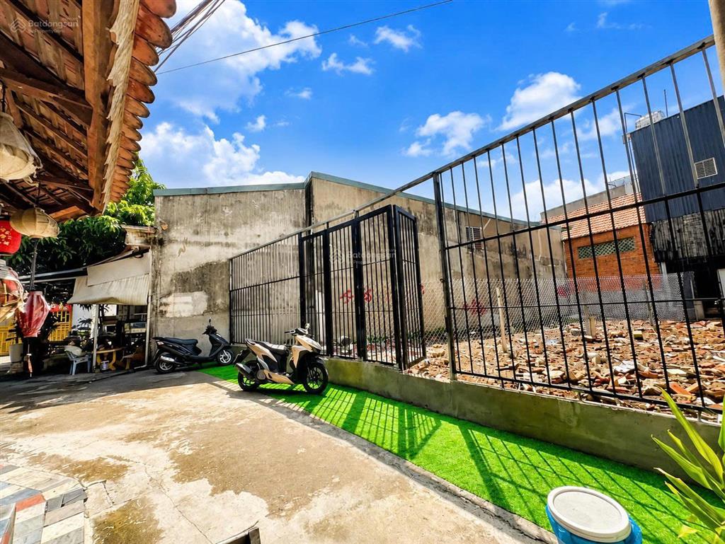 Hot  50m2 đất hẻm xe hơi đường số tân thuận quận 7 giá chỉ 7,1 tỷ