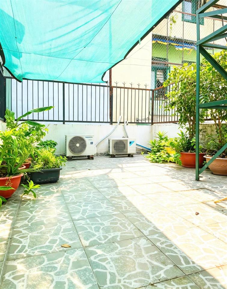 Ngộp  nhà hẻm 4m lâm văn bền q7 3 tầng 4 pn giá 9 tỷ