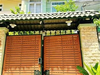Ngộp  nhà hẻm 4m lâm văn bền q7 3 tầng 4 pn giá 9 tỷ