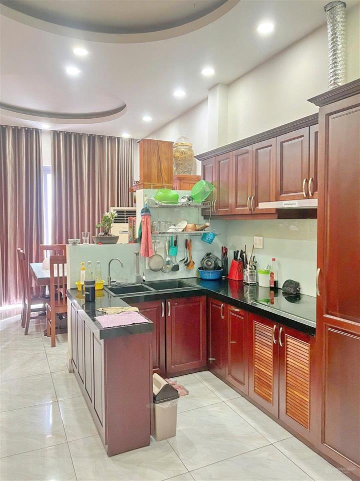 Ngộp  ra nhanh mặt tiền 5 tầng đường số chợ tân mỹ q7 giá 12,99 tỷ