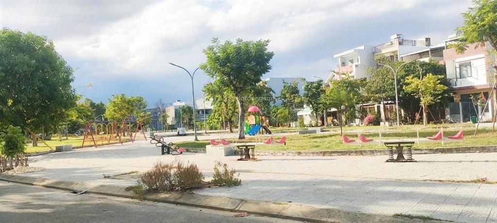 Bán đất mặt tiền quán khái 2 khu chợ non nước, đối diện công viên113m2 giá rẻ 5,2 tỷ