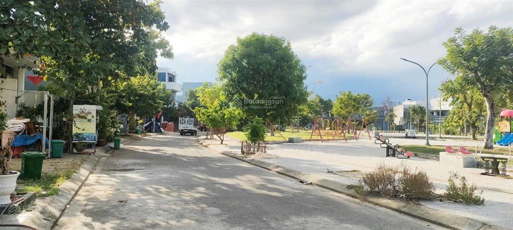 Bán đất mặt tiền quán khái 2 khu chợ non nước, đối diện công viên113m2 giá rẻ 5,2 tỷ