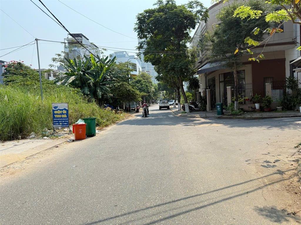 Bán lô đất 2 mặt tiền trước sau đường lê thước, gần công viên hồ nghinh 90m2 16 tỷ
