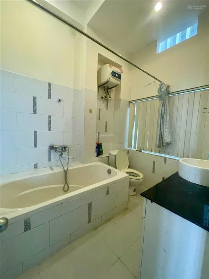 Bán gấp nhà 3 tầng đường phước mỹ 1 sát biển mỹ khê, sơn trà