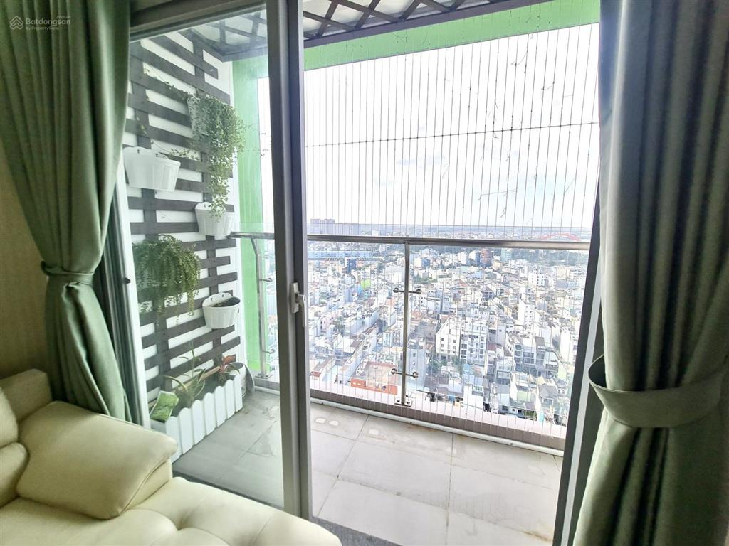 Bán căn hộ fresca riverside, căn 2pn 2wc 60m2, sổ sẵn, giá 2 tỷ 3.  0903 353 ***