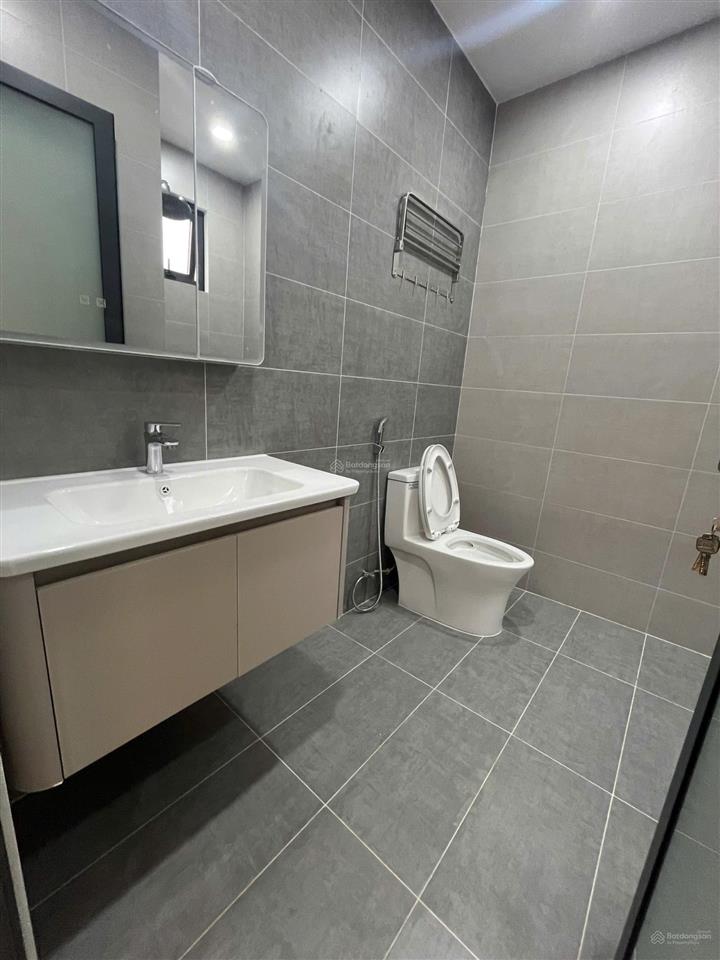 Bán nhà mt trần hưng đạo 4 tầng 4,5x21m, 7pn 8wc, gần lũy bán bích, giá 18,5 tỷ, sổ hồng