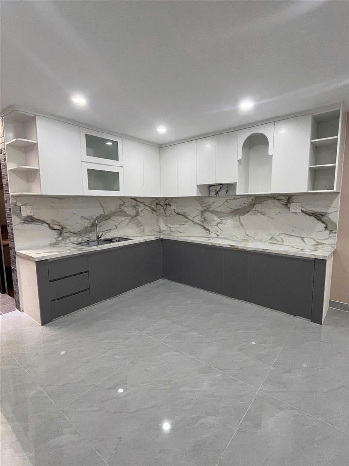 Chính chủ bán nhà mặt tiền trần hưng đạo, tân phú, 98m2, 5 tầng, nội thất cao cấp, giá 16.8 tỷ
