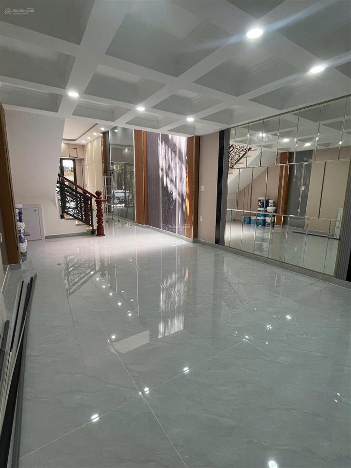 Chính chủ bán nhà mặt tiền trần hưng đạo, tân phú, 98m2, 5 tầng, nội thất cao cấp, giá 16.8 tỷ