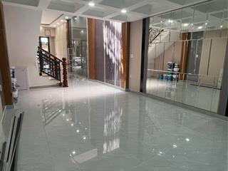 Chính chủ bán nhà mặt tiền trần hưng đạo, tân phú, 98m2, 5 tầng, nội thất cao cấp, giá 17,6 tỷ