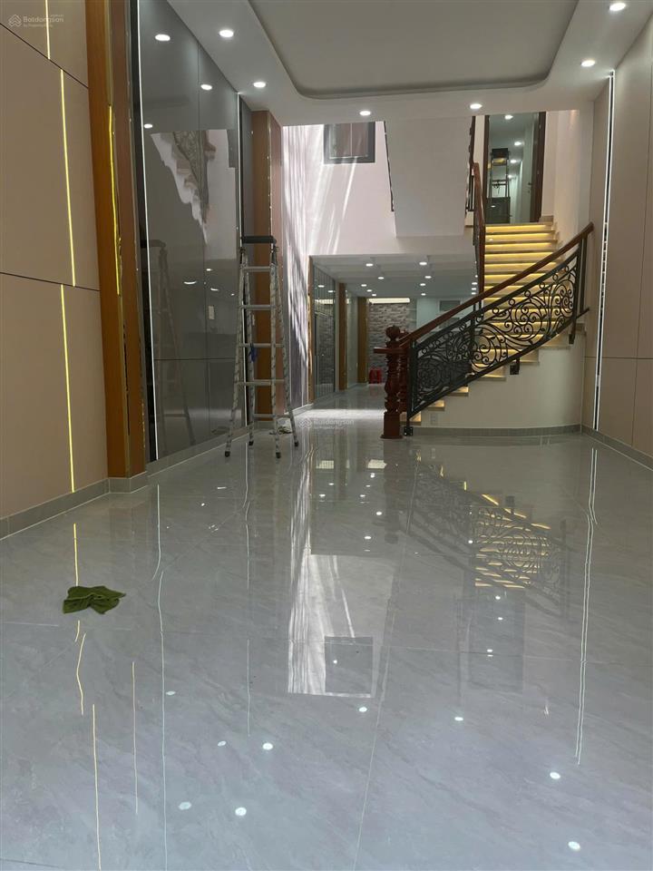 Chính chủ bán nhà mặt tiền trần hưng đạo, tân phú, 98m2, 5 tầng, nội thất cao cấp, giá 16.8 tỷ