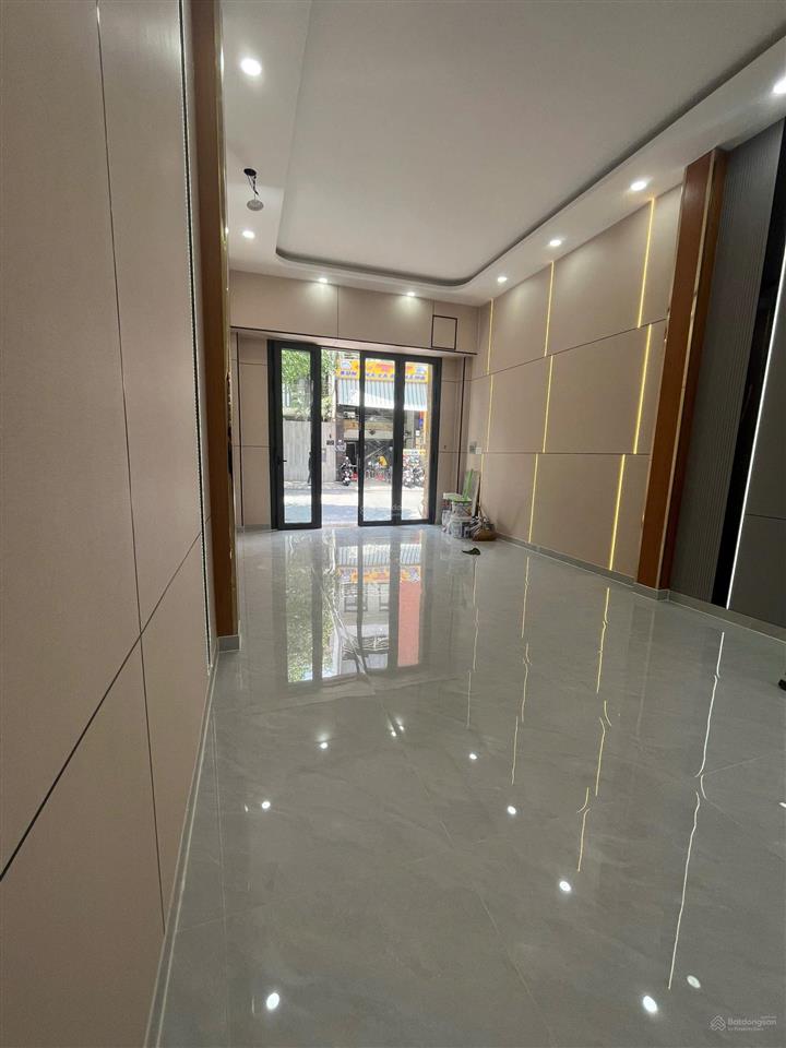 Chính chủ bán nhà mặt tiền trần hưng đạo, tân phú, 98m2, 5 tầng, nội thất cao cấp, giá 16.8 tỷ