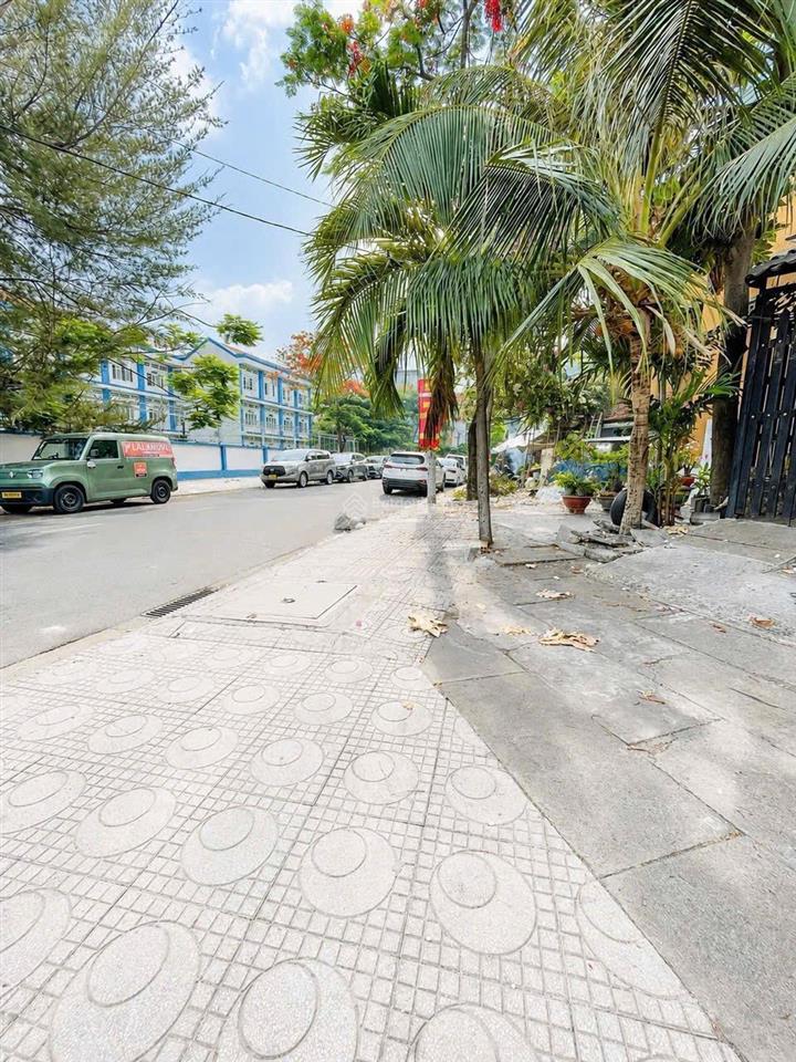 Bán nhà 2 mặt tiền tôn thất thuyết, 16,2 tỷ, 95m2, 4 tầng view đẹp, hot!