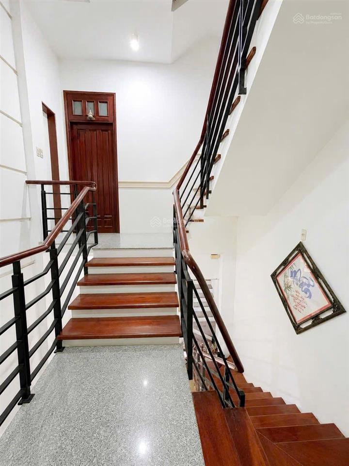Bán nhà 2 mặt tiền tôn thất thuyết, 16,2 tỷ, 95m2, 4 tầng view đẹp, hot!
