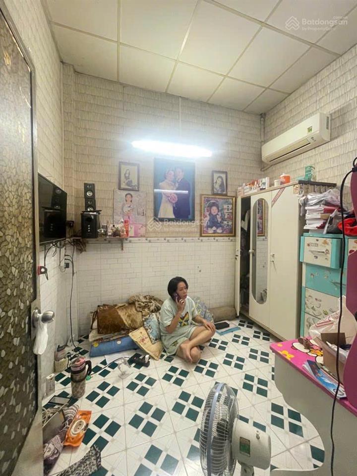 Bán nhà quận 4 giá 5tỷ5, 5 phòng cho thuê thu nhập 16 triệu/tháng, sổ hồng, gpxd 3 tầng