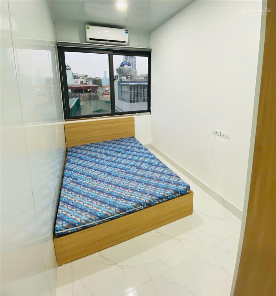 Cho thuê căn hộ 2 ngủ + 1 khách siêu rẻ ngõ 143 quan hoa, cầu giấy