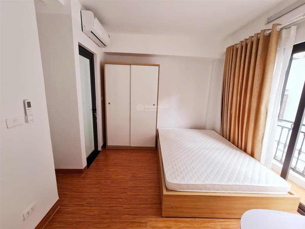 Cho thuê ccmn đẹp thoáng ban công rẻ tại 12 lương khánh thiện, tân mai