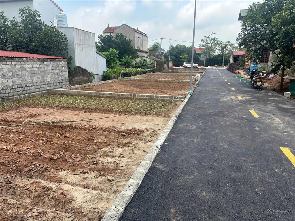 Đất thường tín, thôn tự nhiên 85m hàng đầu tư f0 cực đẹp