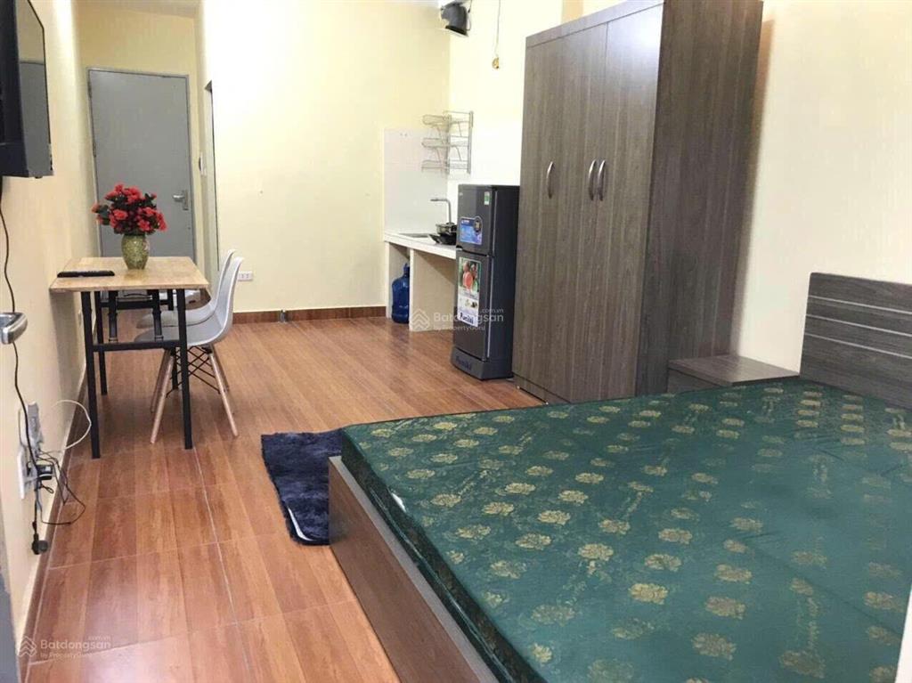 Cho thuê ccmn tại 171 nguyễn ngọc vũ ban công thoáng trung hòa, cầu giấy