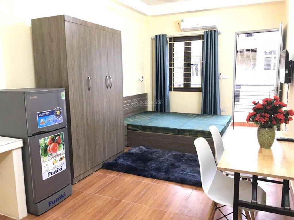 Cho thuê ccmn tại 171 nguyễn ngọc vũ ban công thoáng trung hòa, cầu giấy