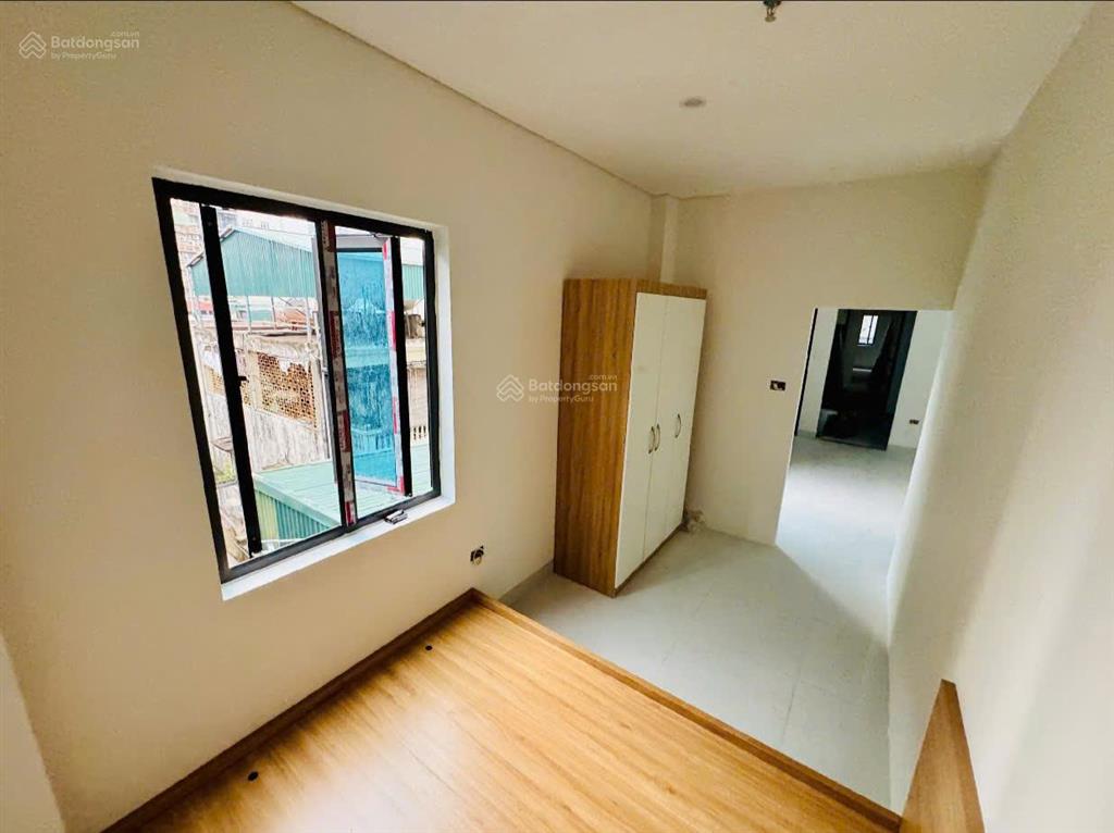 Cho thuê ccmn 2 ngủ full đồ đẹp thoáng tại 189 nguyễn ngọc vũ, yên hòa