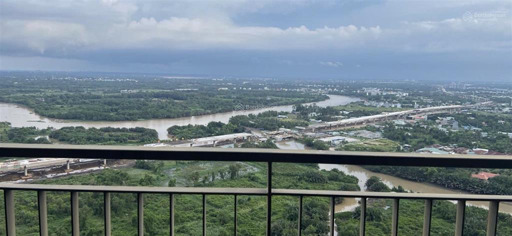 Bán 2pn vinhomes quận 9 giá 2ty550 đông nam mát mẻ