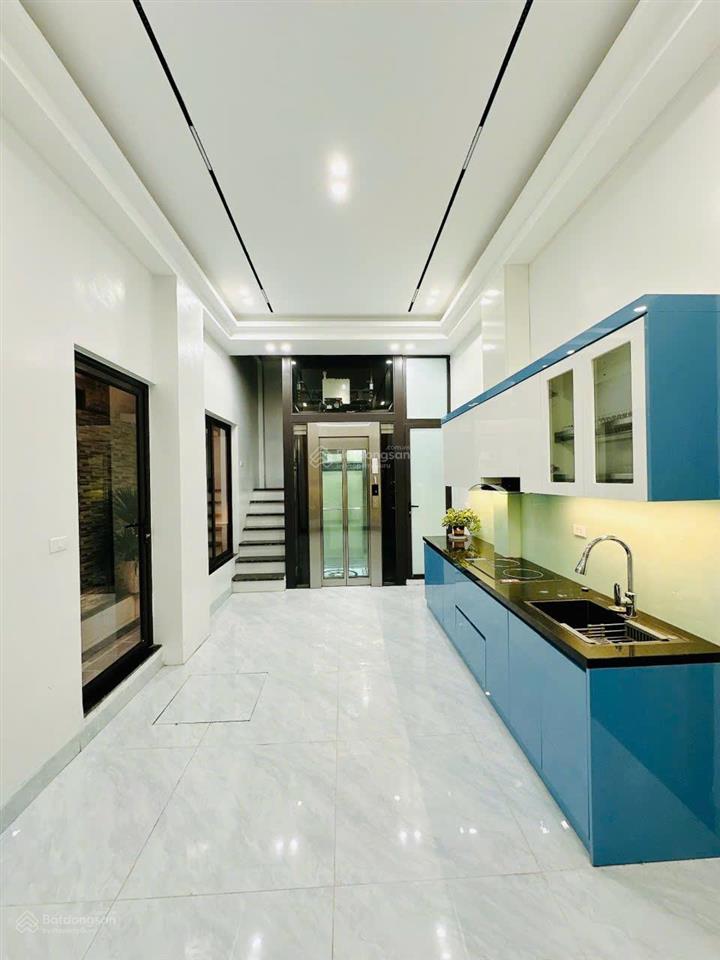 Bán nhà riêng tại 97 yên ninh, 8,9 tỷ, 31m2, view đẹp, giá ưu đãi