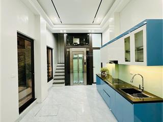 Bán nhà riêng tại 97 yên ninh, 8,9 tỷ, 31m2, view đẹp, giá ưu đãi