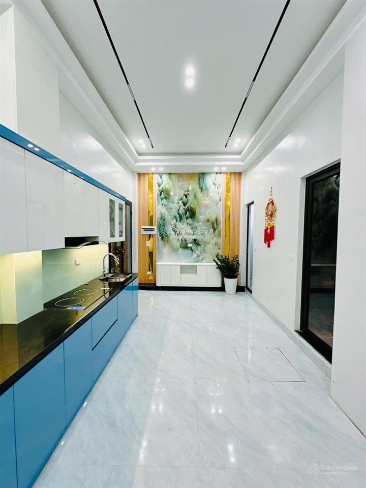 Bán nhà riêng tại 97 yên ninh, 8,9 tỷ, 31m2, view đẹp, giá ưu đãi