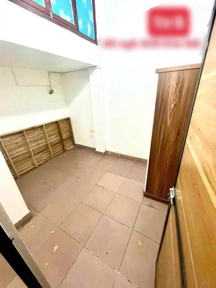 Cho thuê phòng trọ ngõ 409 kim mã, 10m2, giá rẻ 1tr7, 2tr2, ở ngay, đủ giường, điều hoà,  ngay