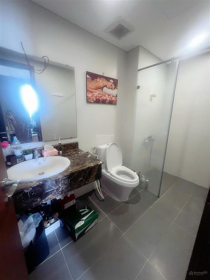 Cho thuê căn hộ no1t1 ngoại giao đoàn, 95m2, 3 ngủ, 2 vs, gần đủ đồ, giá 17 tr/th,  ngay