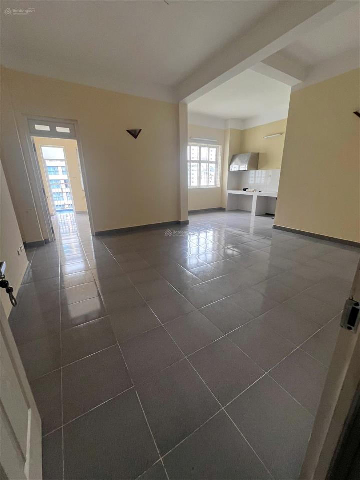 Bán cắt lỗ chung cư ngõ 4 dương khuê, tây nam đh thương mại, 88m2, 3 ngủ, 2vs, ko đồ giá 4 tỷ