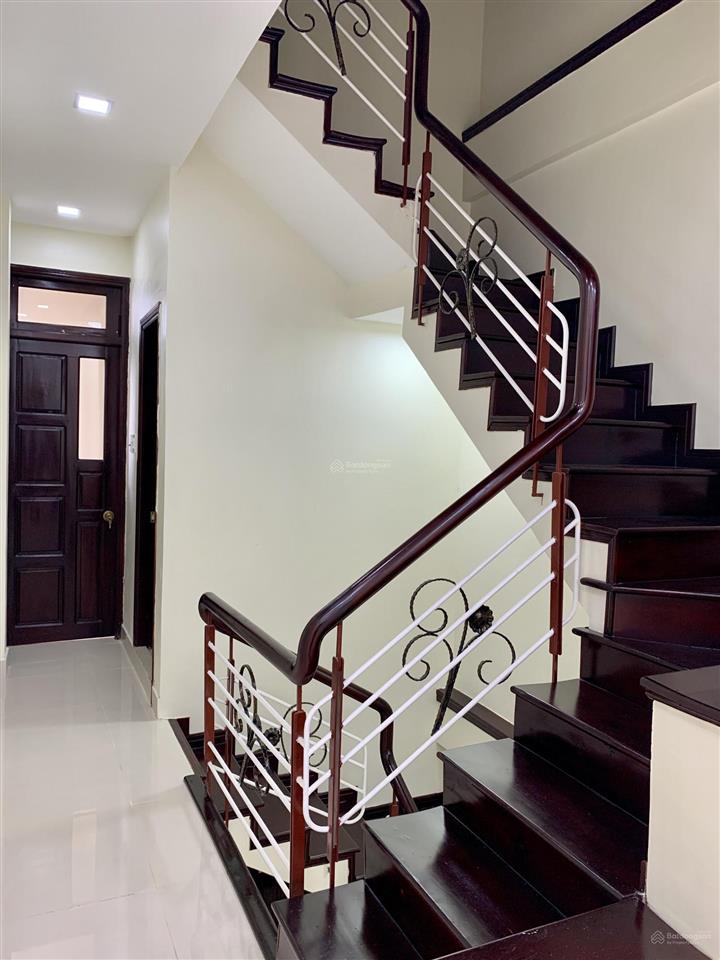 Bán nhà mặt phố chính chủ, số nhà 413 hoàng diệu, phường hòa cường, thành phố đà nẵng