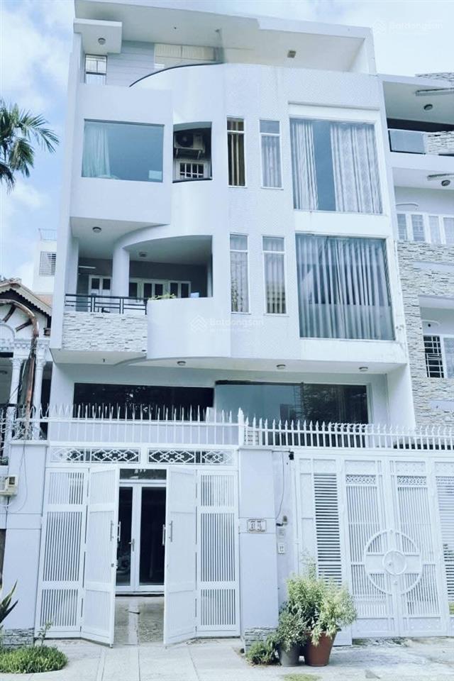 Cho thuê nhà chính chủ 3x đường số 2 (c/x đô thành) q3. dt 5(8x22m) 1 trệt 3 lầu st (nhà mới đẹp)
