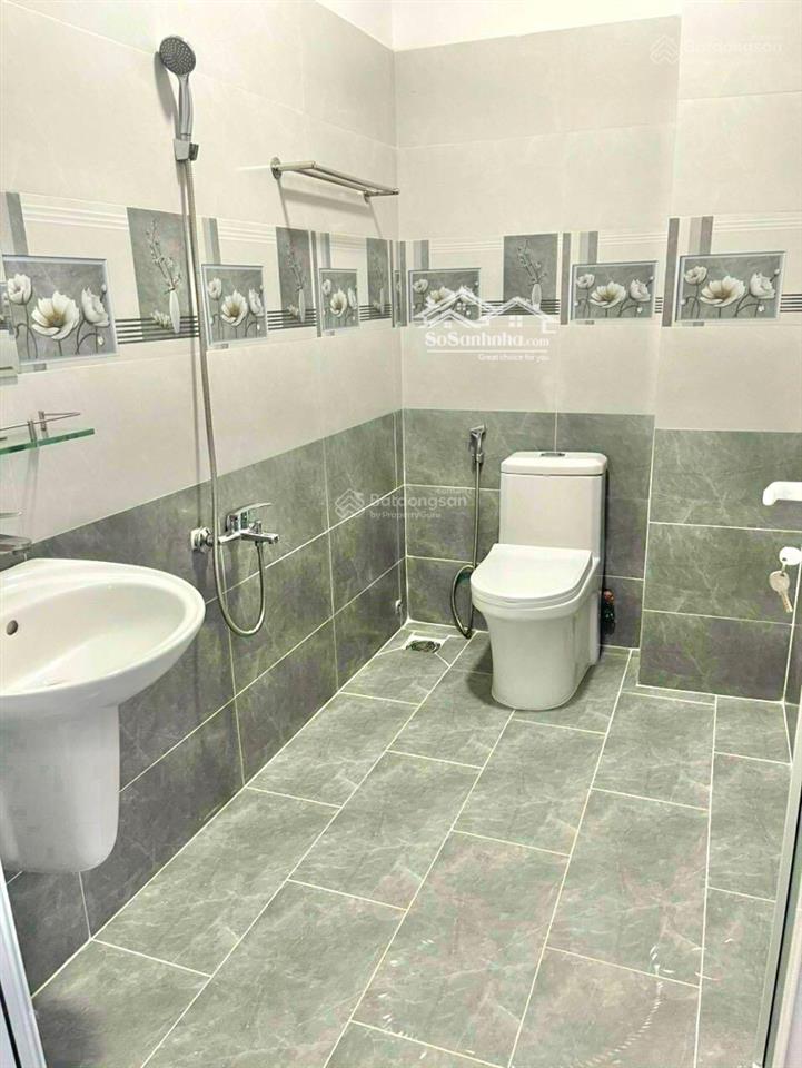 Cho thuê nhà chính chủ 3x đường số 2 (c/x đô thành) q3. dt 5(8x22m) 1 trệt 3 lầu st (nhà mới đẹp)