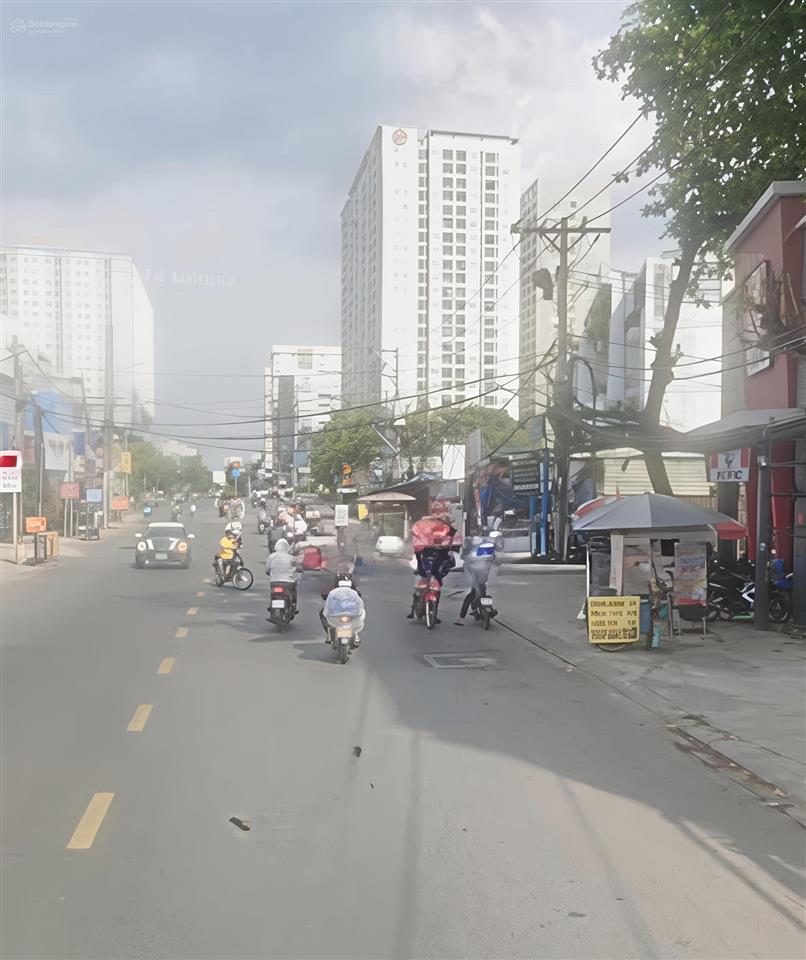 Cho thuê nhà hẻm 6m nguyễn xí (gần cầu đỏ) p13, bình thạnh (ôtô tới nhà) 4x16m 1trệt 1lầu, 14 tr/th