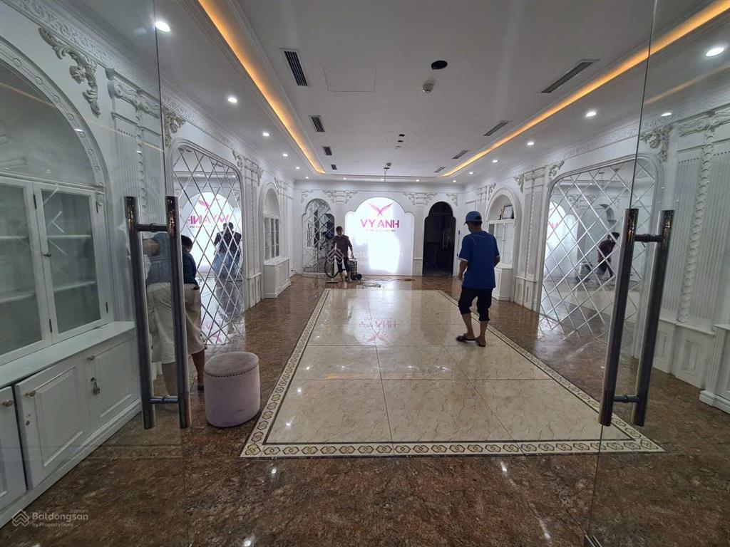 Cho thuê nhà mặt phố 61 nguyễn văn huyên, 65 triệu, 68m2, uy tín hot!