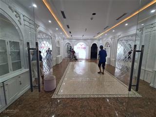 Cho thuê nhà mặt phố 61 nguyễn văn huyên, 65 triệu, 68m2, uy tín hot!