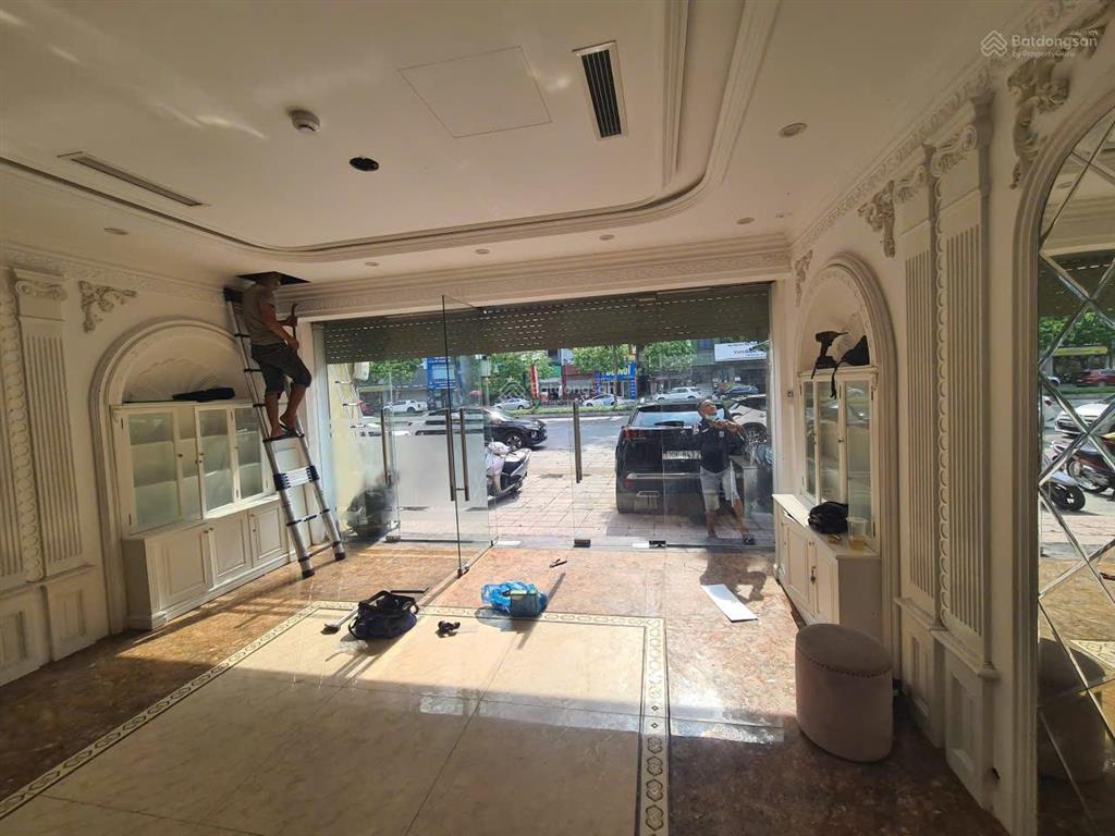 Cho thuê nhà mặt phố 61 nguyễn văn huyên, 65 triệu, 68m2, uy tín hot!