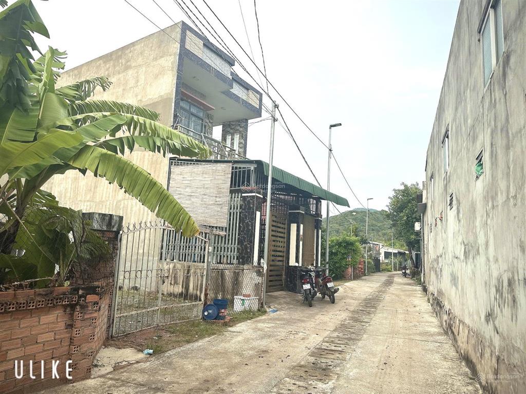 Bán lô đất đẹp sát đường 3/2 tt long hải sát khu tdc! gần chợ long hải  brvt